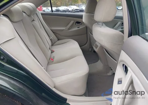 2011 Toyota Camry Le z USA, uszkodzony, nr VIN 4T1BF3EK8BU639981